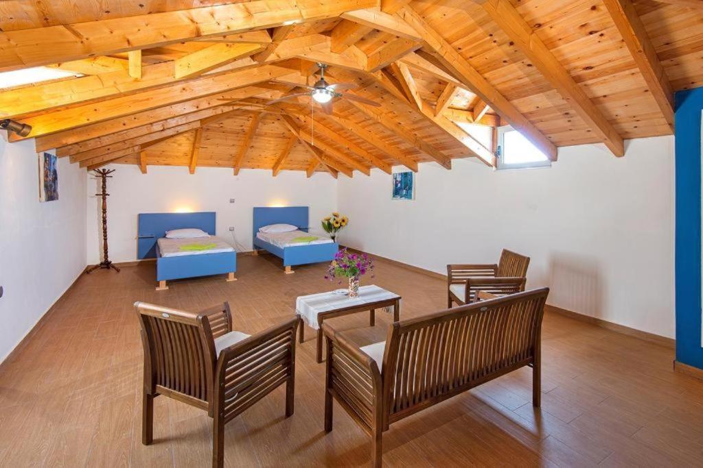 Vilă Pearl - Front With Private Pool Apolakkia