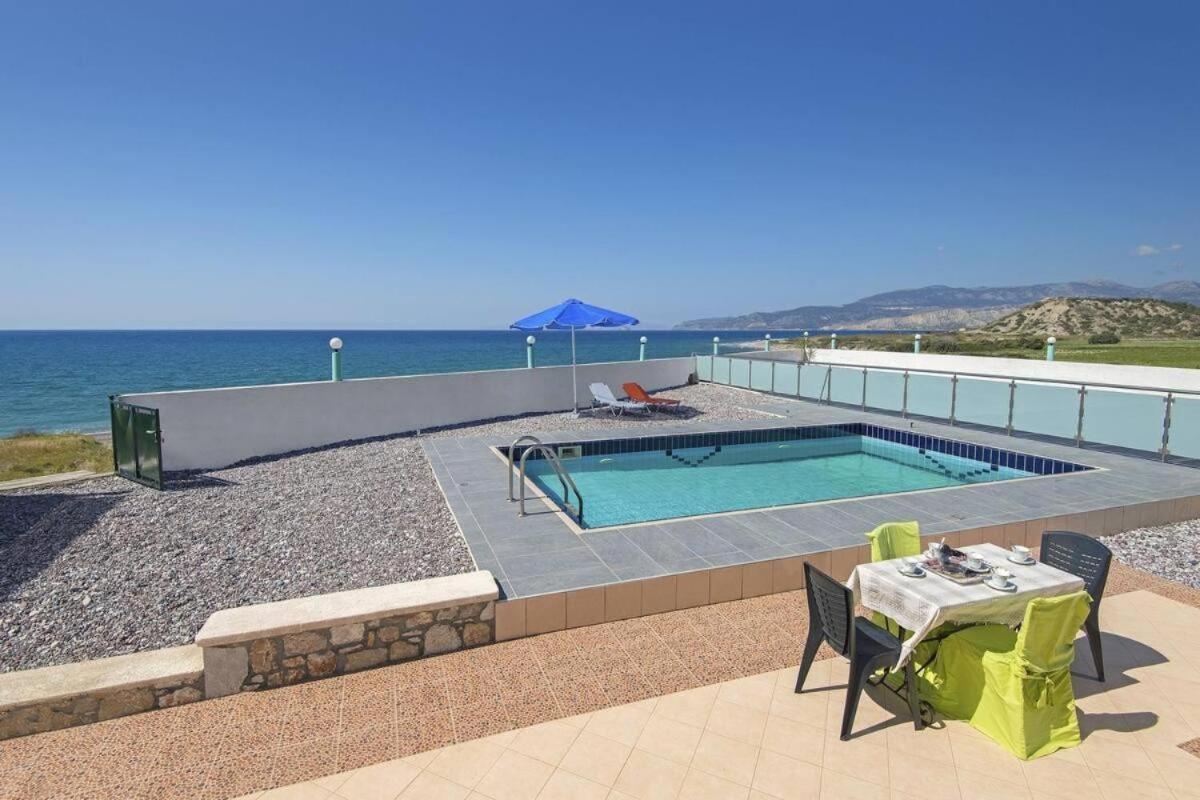 Pearl - Front With Private Pool Villa