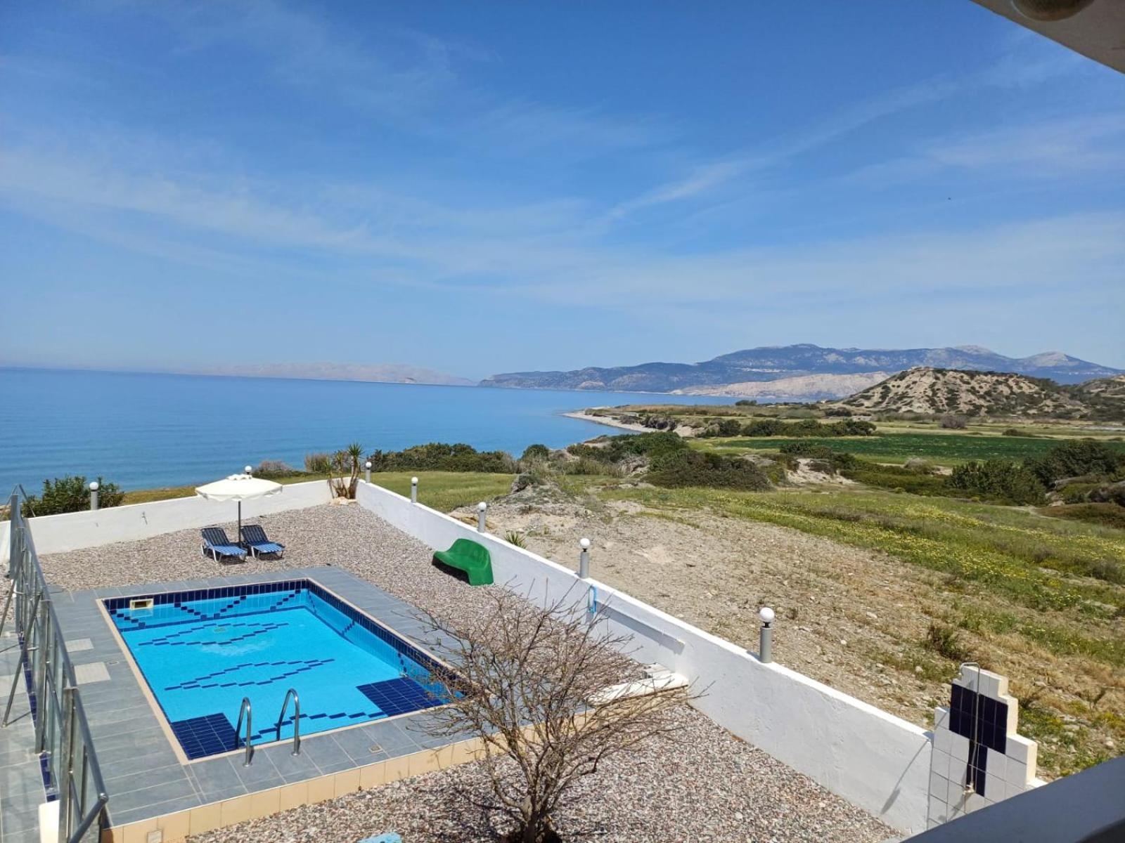 Villa Pearl - Front With Private Pool *